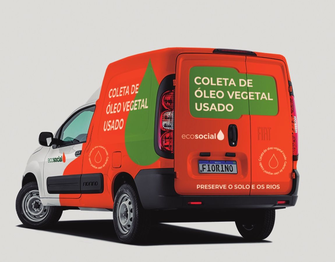 Fiat Fiorino da Eco Social adesivado para coleta de óleo vegetal usado